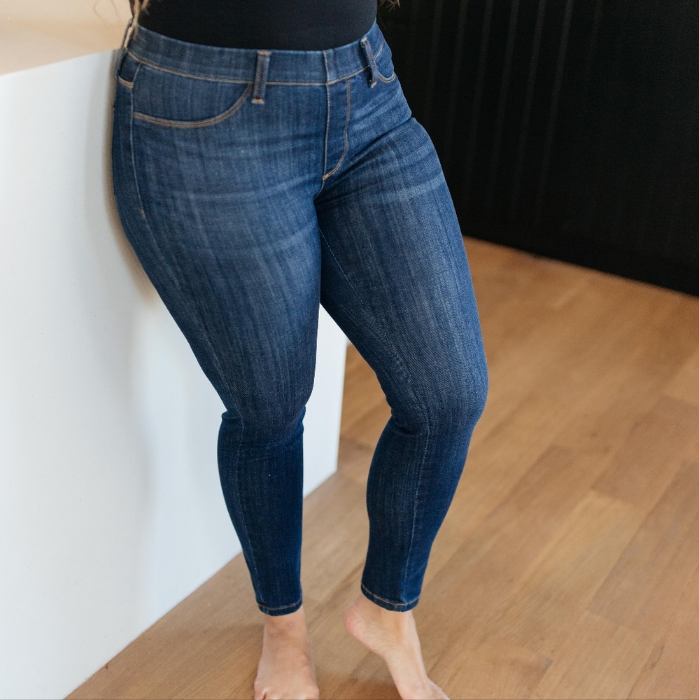 18W Just In Time Dark Wash Judy Blue Jeggings NWT
